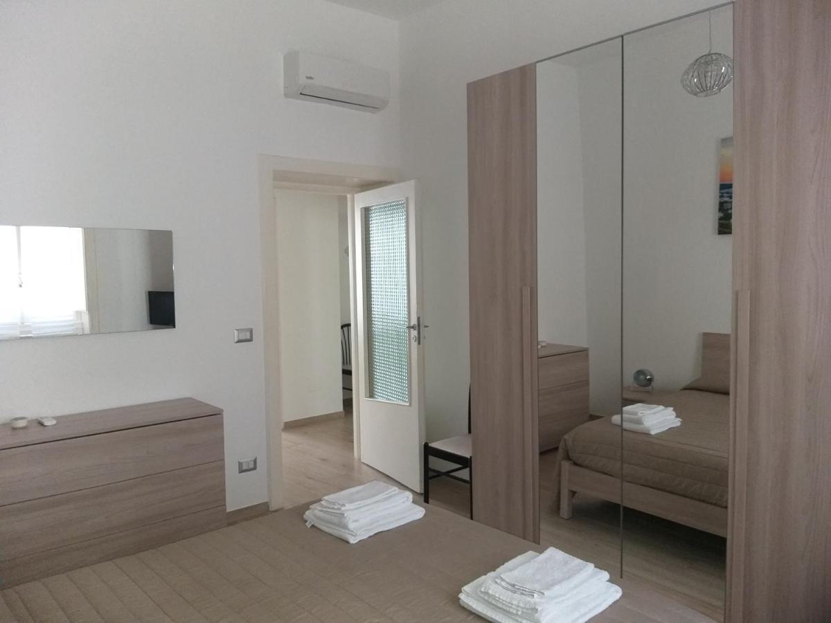 Casa Vergara Piazza Mazzini Лечче Экстерьер фото